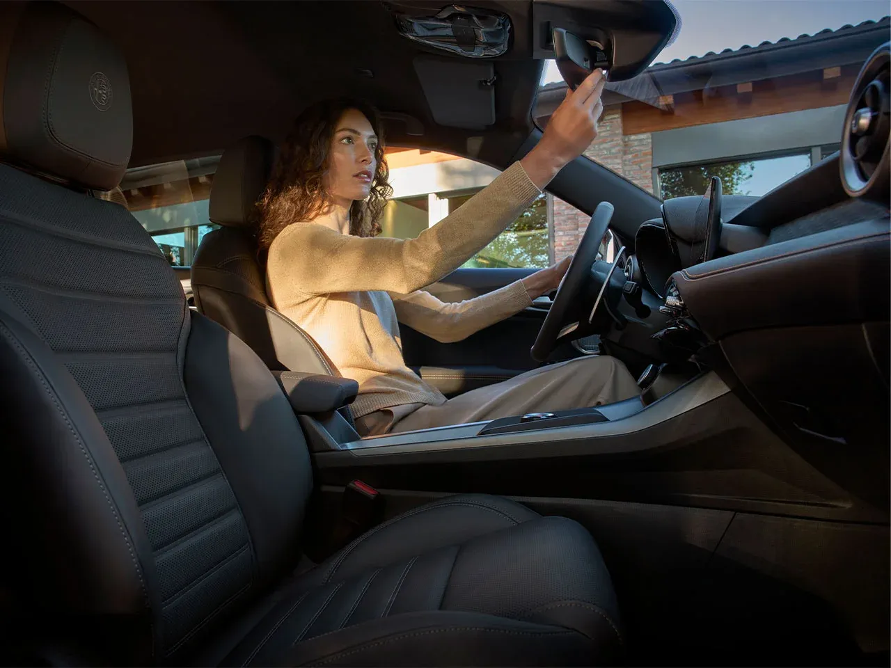 Alfa Romeo Tonale interior