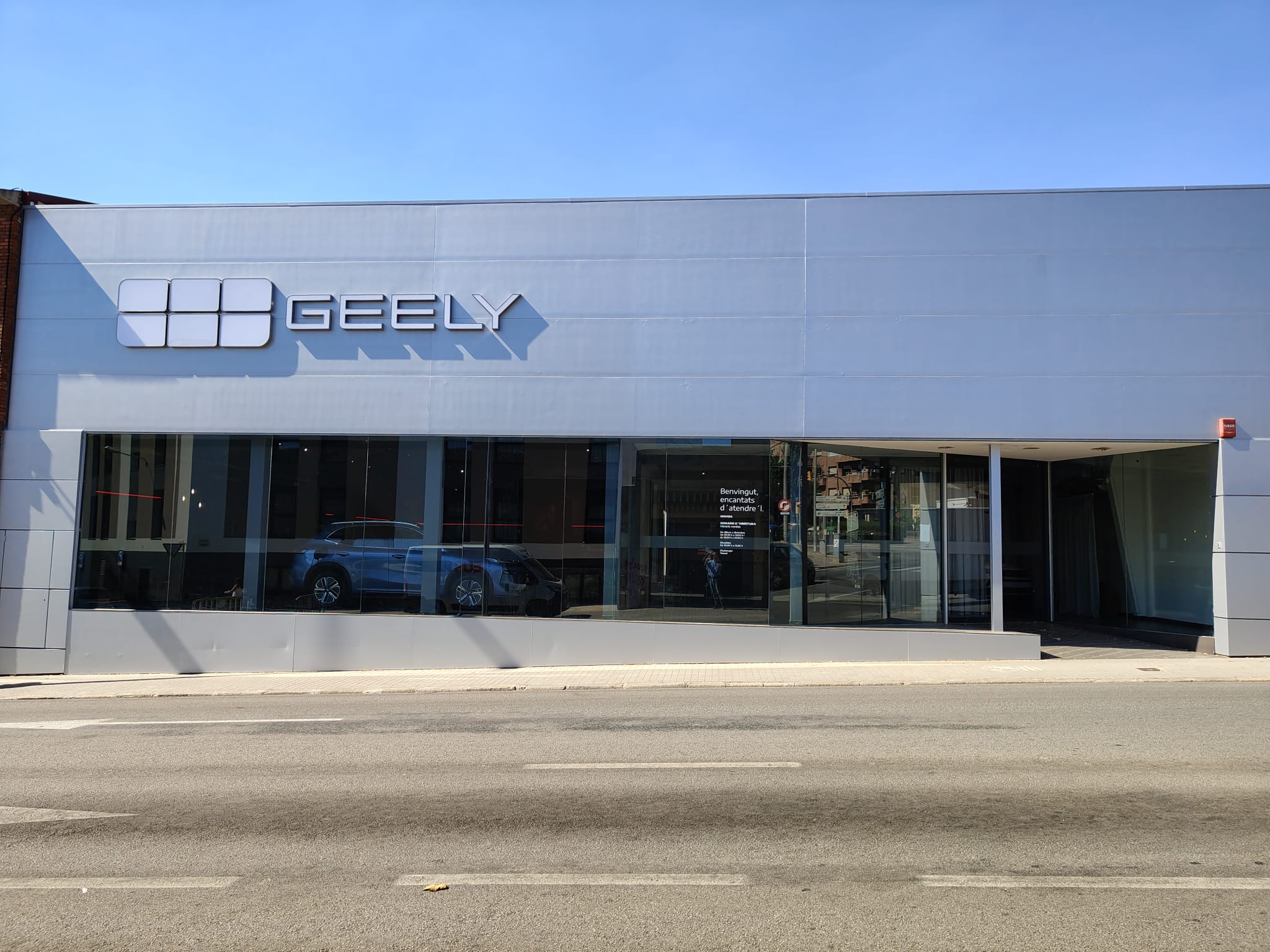 GEELY YOMOVO GEECAR - SABADELL